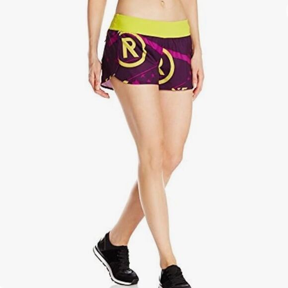Reebok Women's Cross Fit Knit Woven Stars and Stripes Print Short - Picture 1 of 13